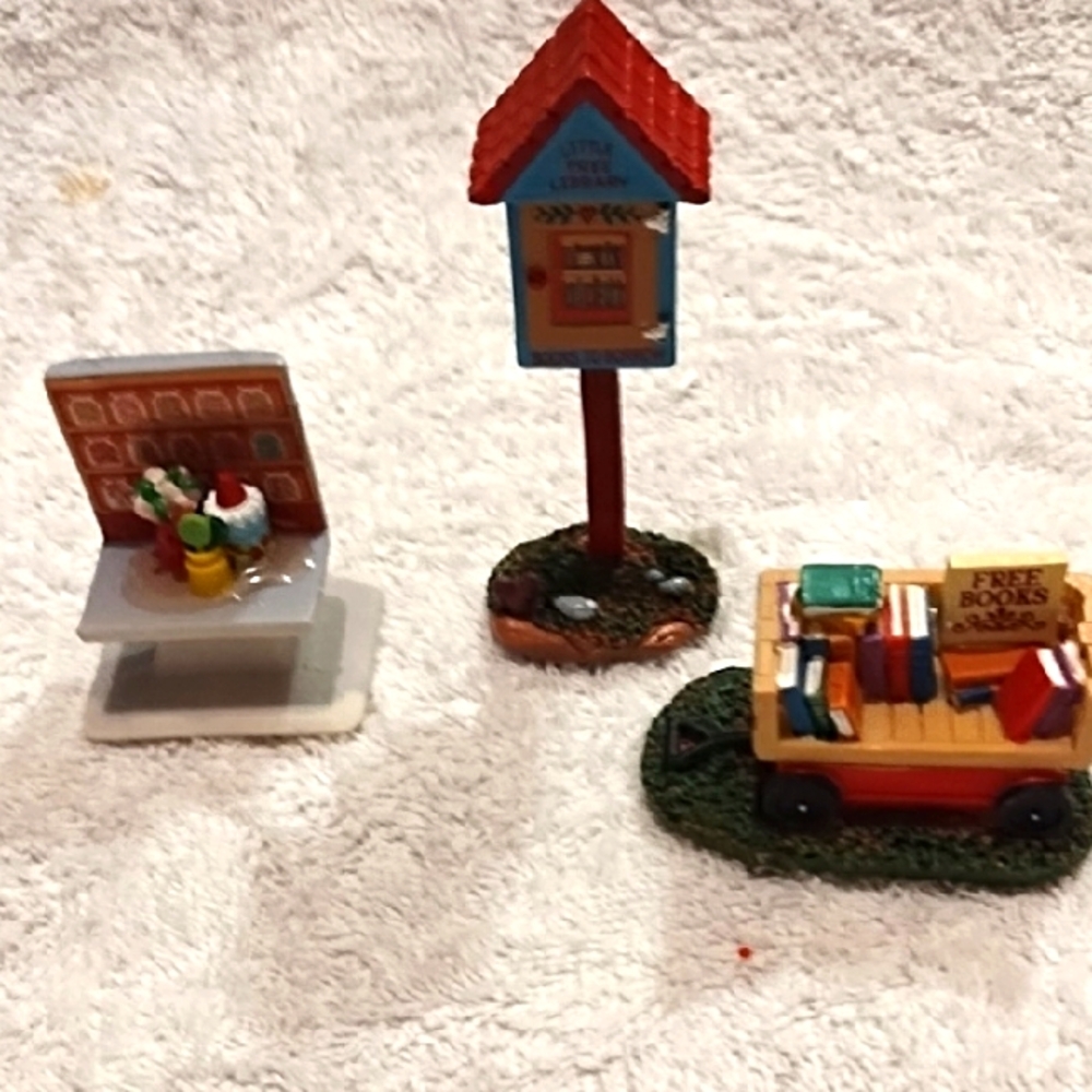 Christmas Village Accessories